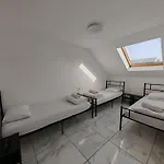 Albergue Z *