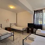 Z Albergue Bucareste