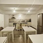 Z Albergue Bucareste