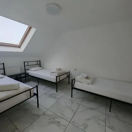 Z Hostel Βουκουρέστι