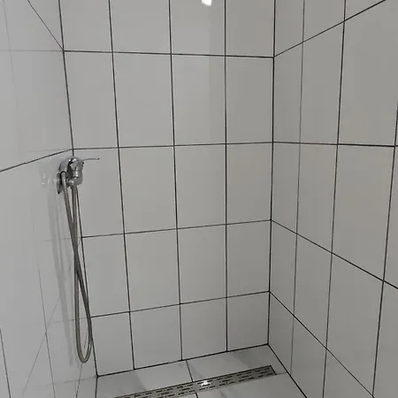 Z 호스텔 부쿠레슈티