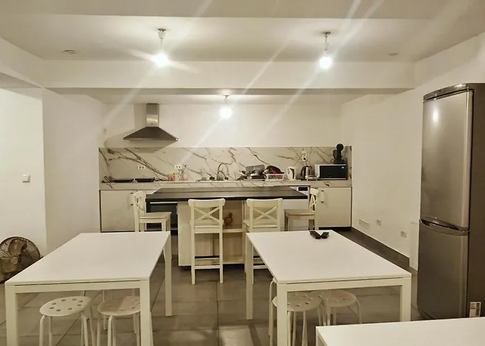 Z Hostel Βουκουρέστι