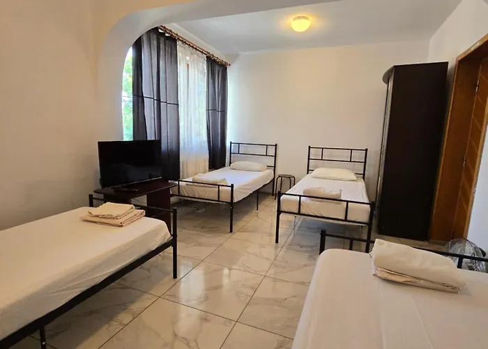 Hostel Z *